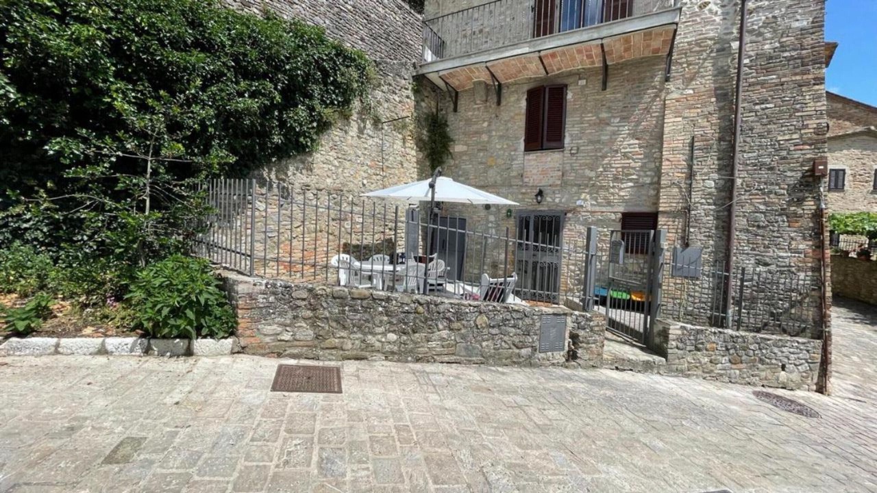 Photo of Outdoor in Montone
