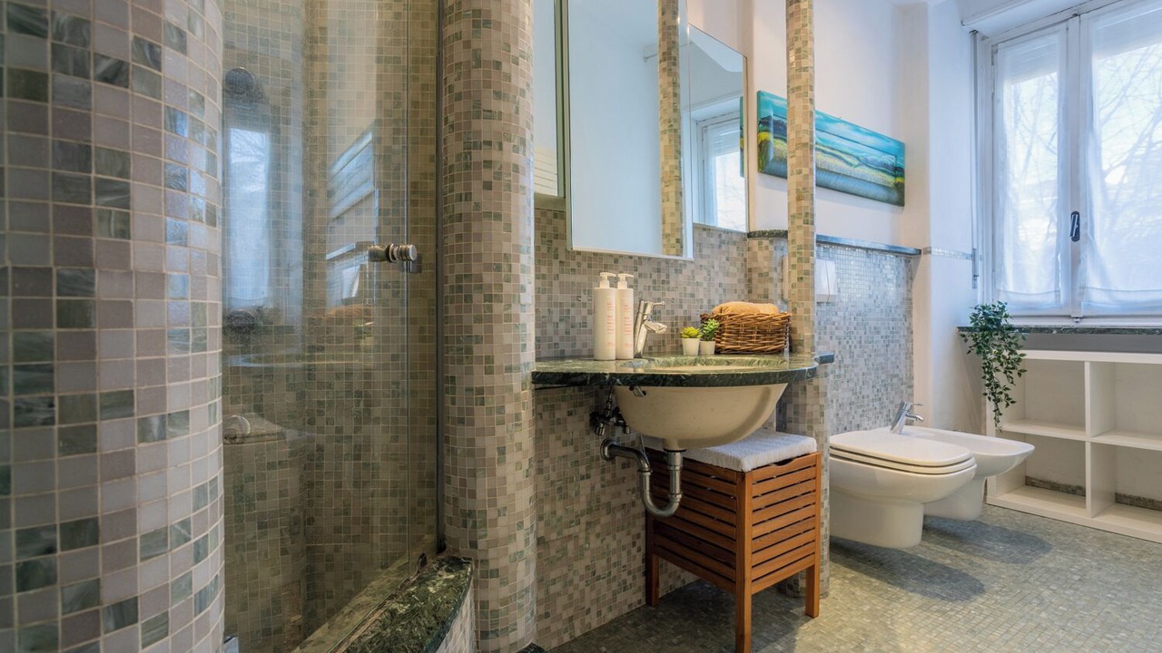 Photo of Bathroom in Parella