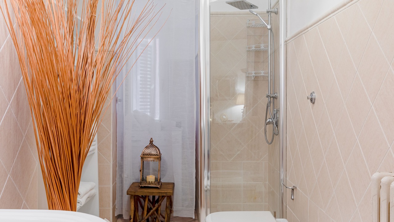 Photo of Bathroom in Rione VI Parione