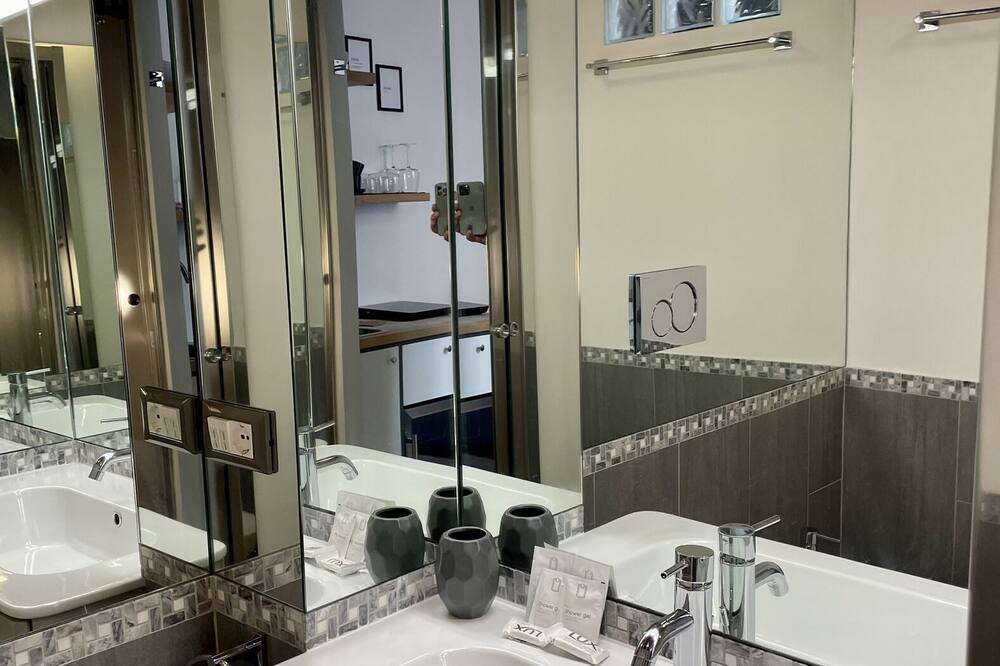 Photo of Bathroom in Rione II Trevi