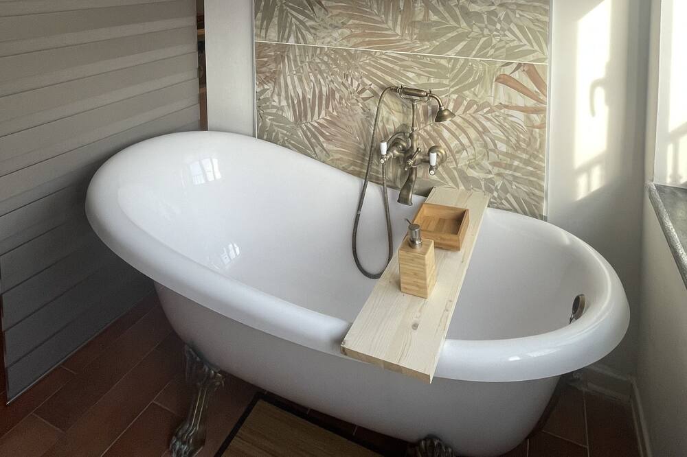 Photo of Bathroom in Boscoreale