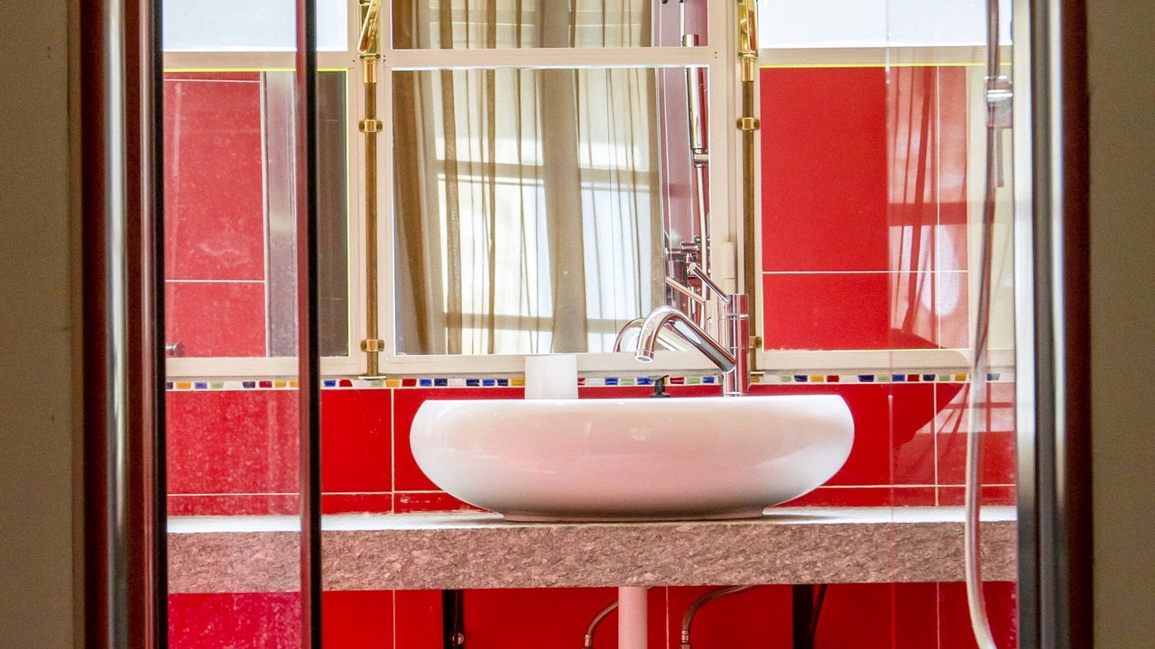 Photo of Bathroom in Roman Quarter