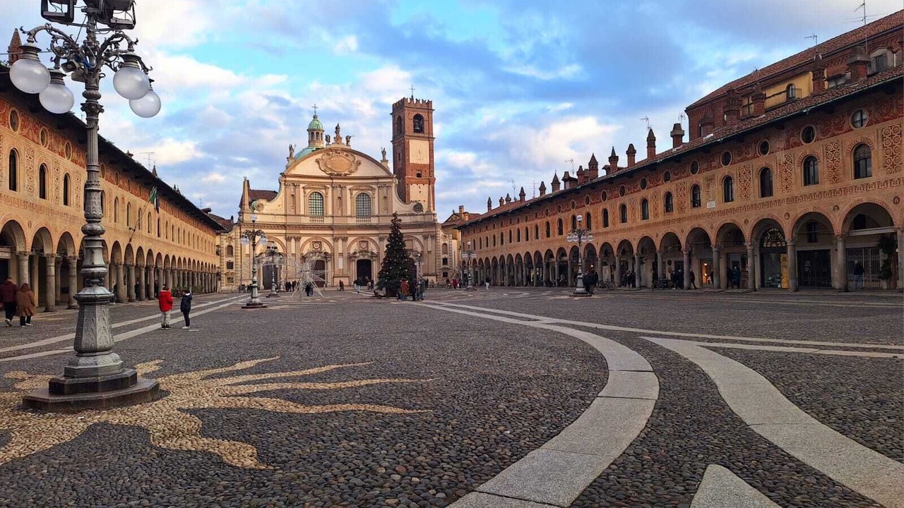 Photo of Others in Vigevano
