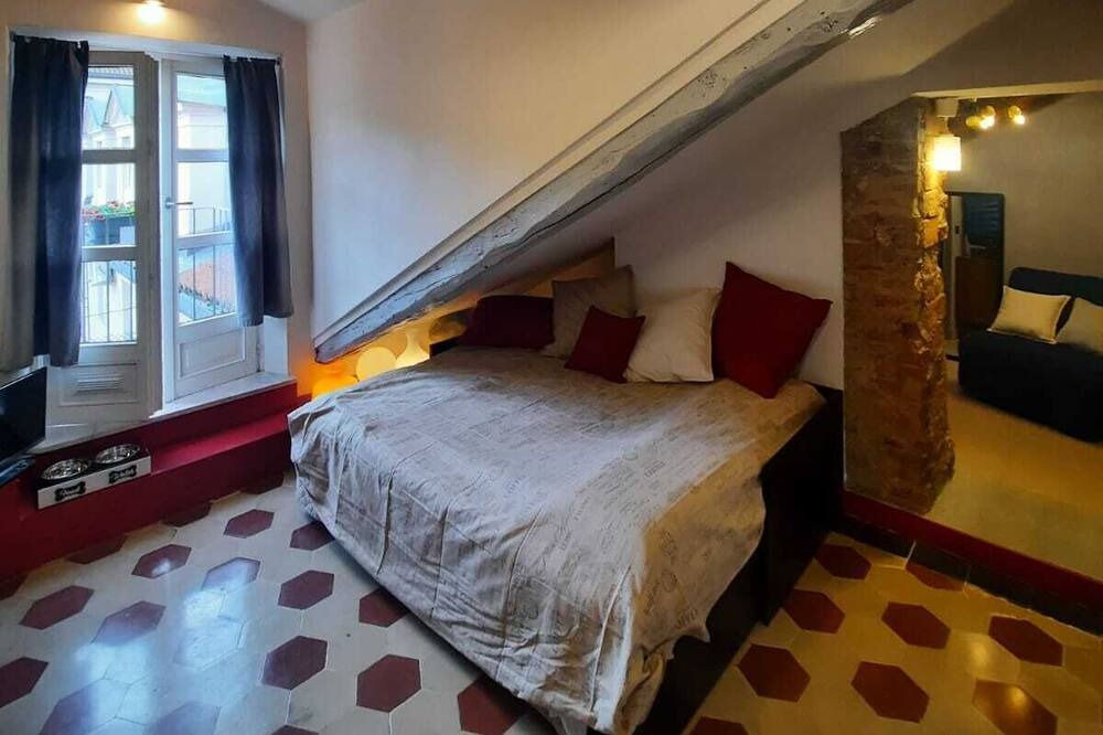 Photo of Bedroom in Roman Quarter