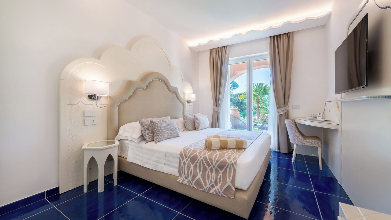 Photo of Bedroom in Forio