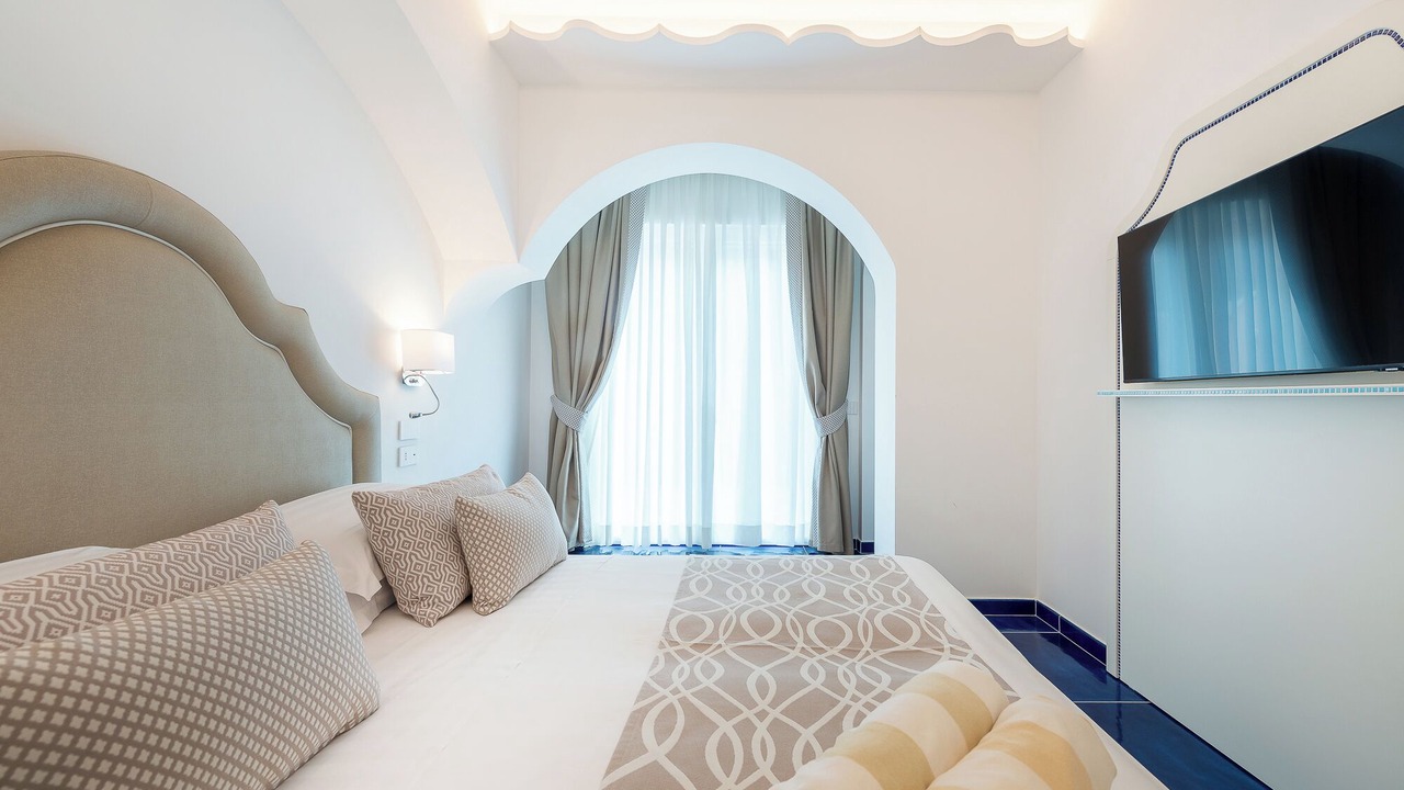 Photo of Bedroom in Forio