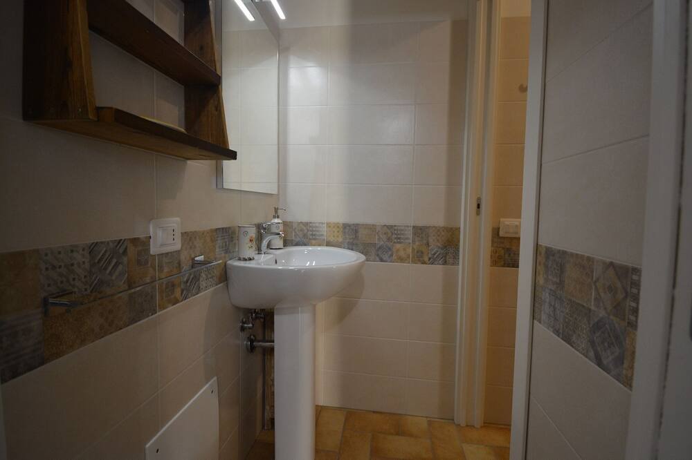 Photo of Bathroom in Uncinano