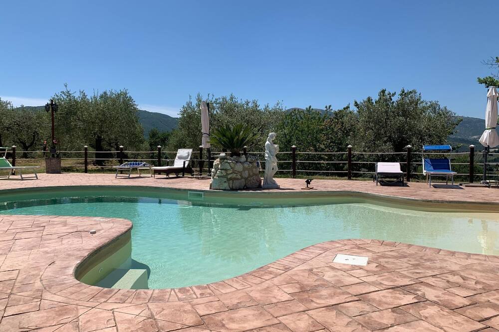 Photo of Outdoor in Uncinano