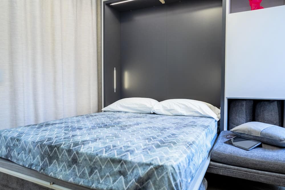 Photo of Bedroom in Rione VI Parione