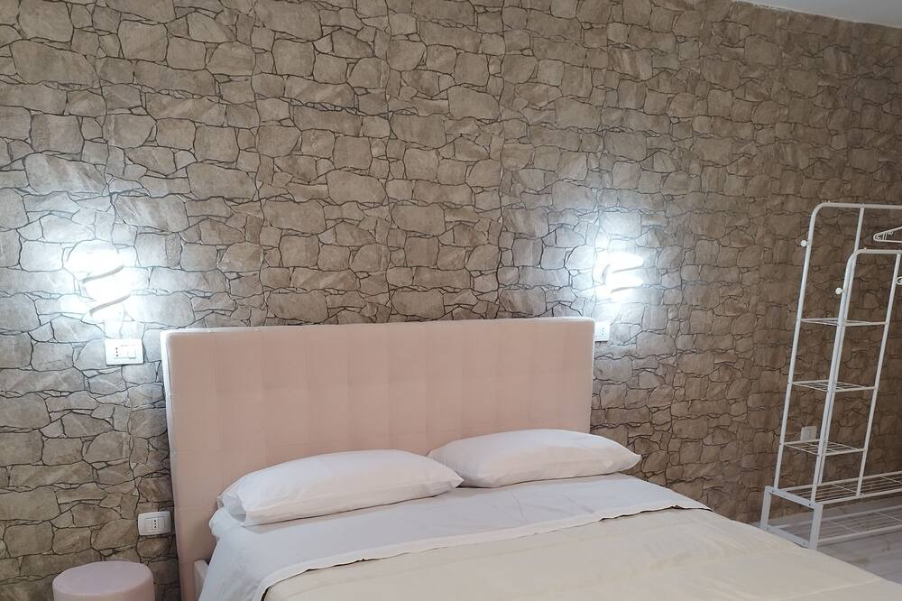 Photo of Bedroom in Naples