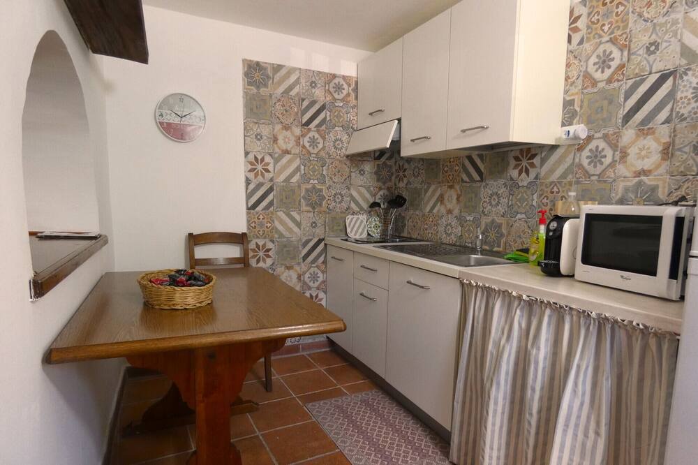 Photo of Kitchen in Amelia