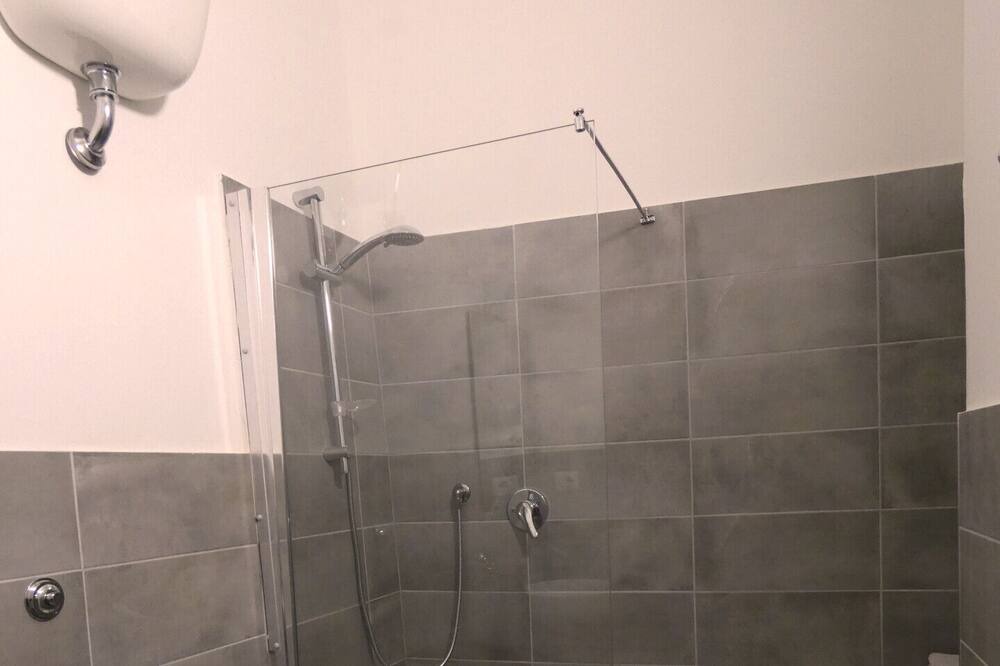 Photo of Bathroom in Amelia