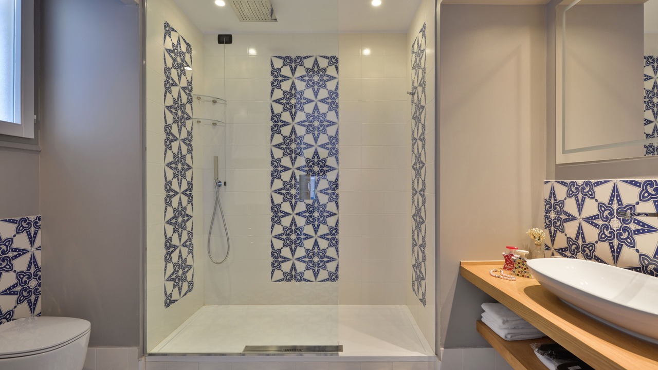 Photo of Bathroom in Laura