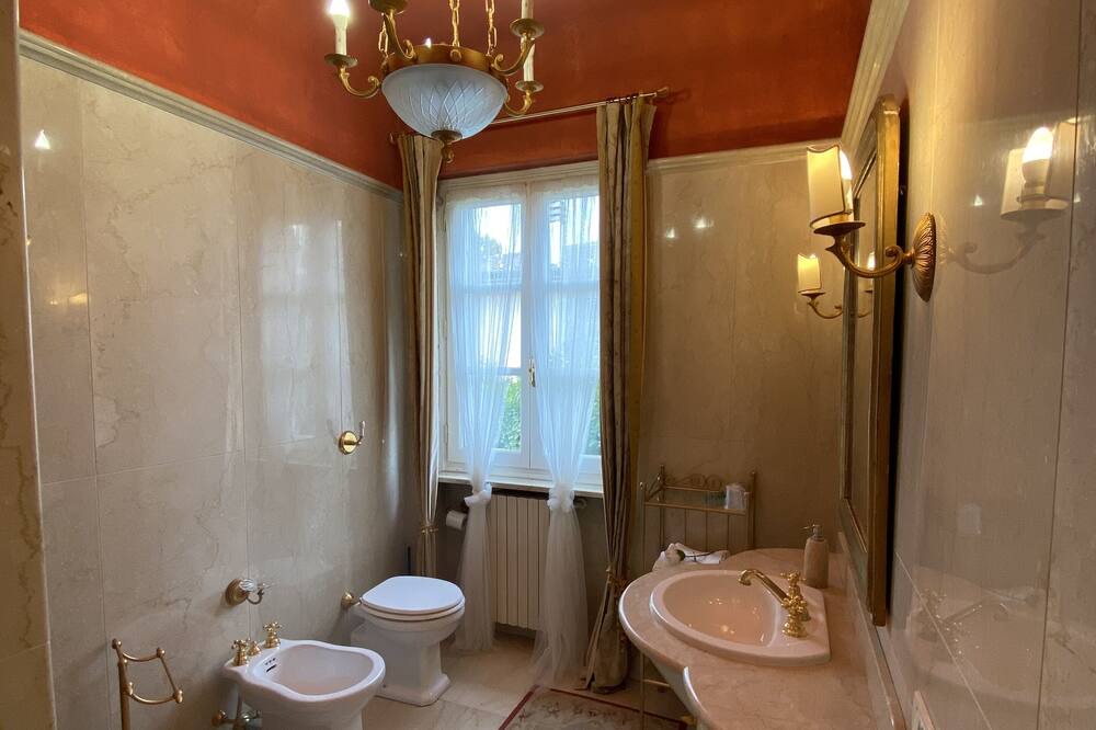 Photo of Bathroom in Trezzano sul Naviglio