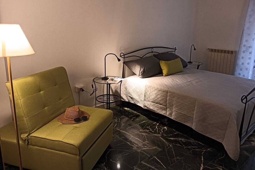 Photo of Bedroom in Portici