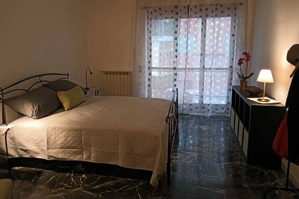 Photo of Bedroom in Portici