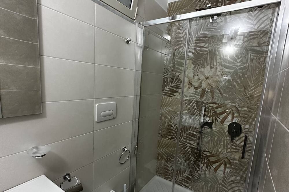 Photo of Bathroom in Acerra