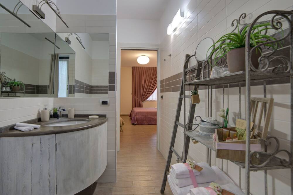 Photo of Bathroom in Monteodorisio