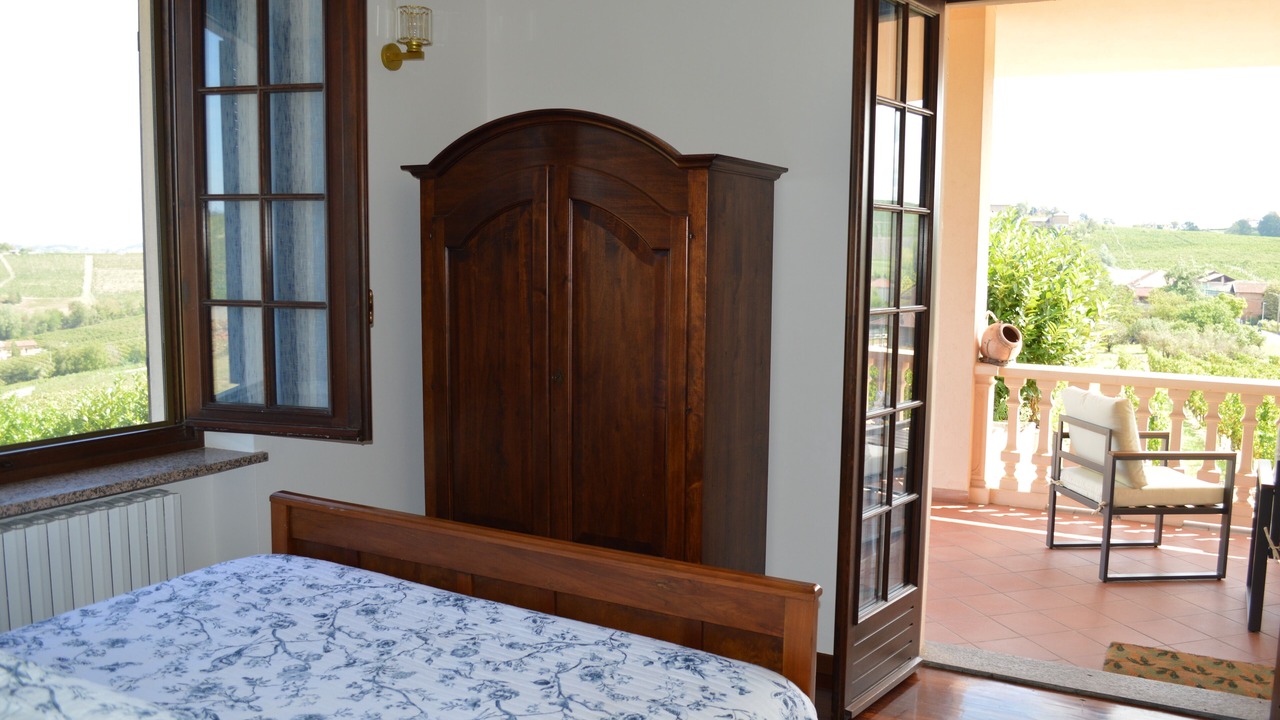 Photo of Bedroom in Calosso