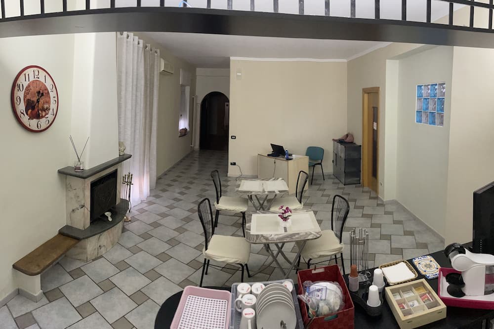 Photo of Livingroom in Brusciano