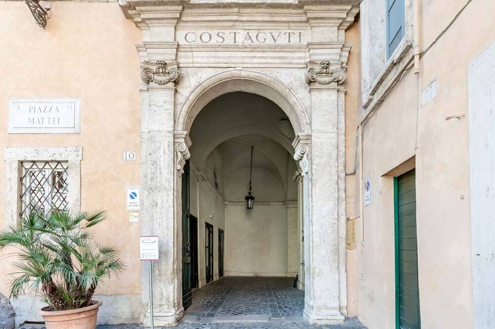 Photo of Others in Rione XI Sant'Angelo