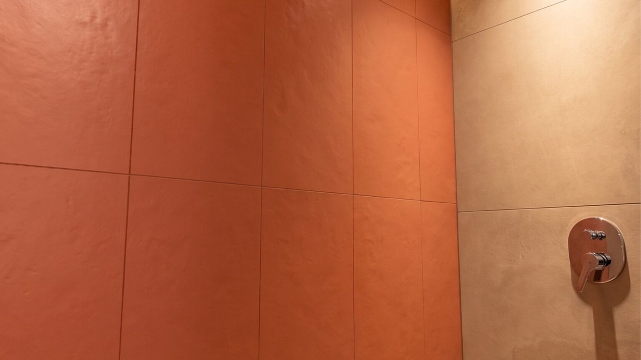Photo of Bathroom in Magenta