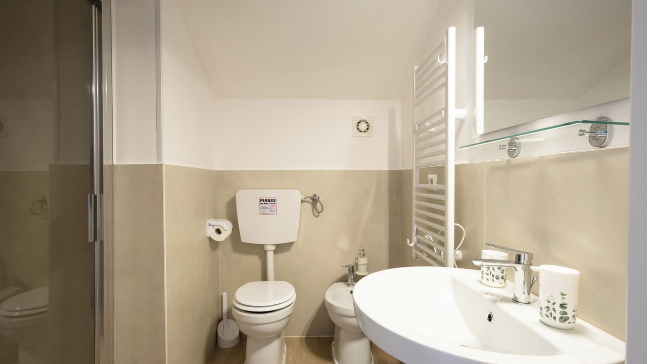 Photo of Bathroom in Eboli