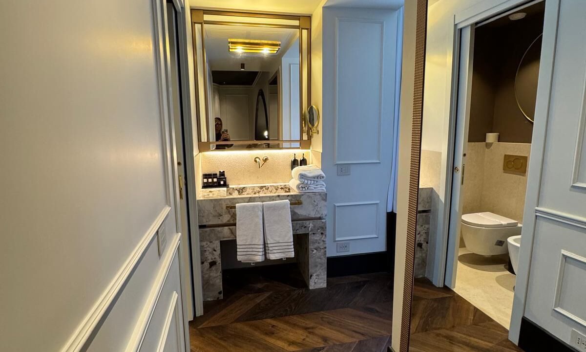 Photo of Bathroom in Navona