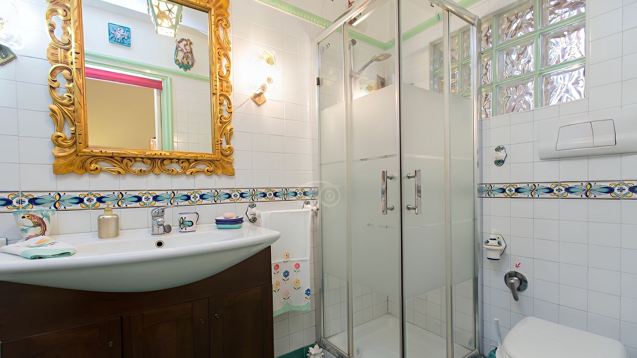 Photo of Bathroom in Historical Center