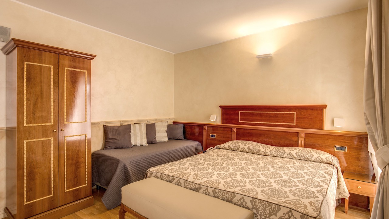 Photo of Bedroom in Rome City Centre
