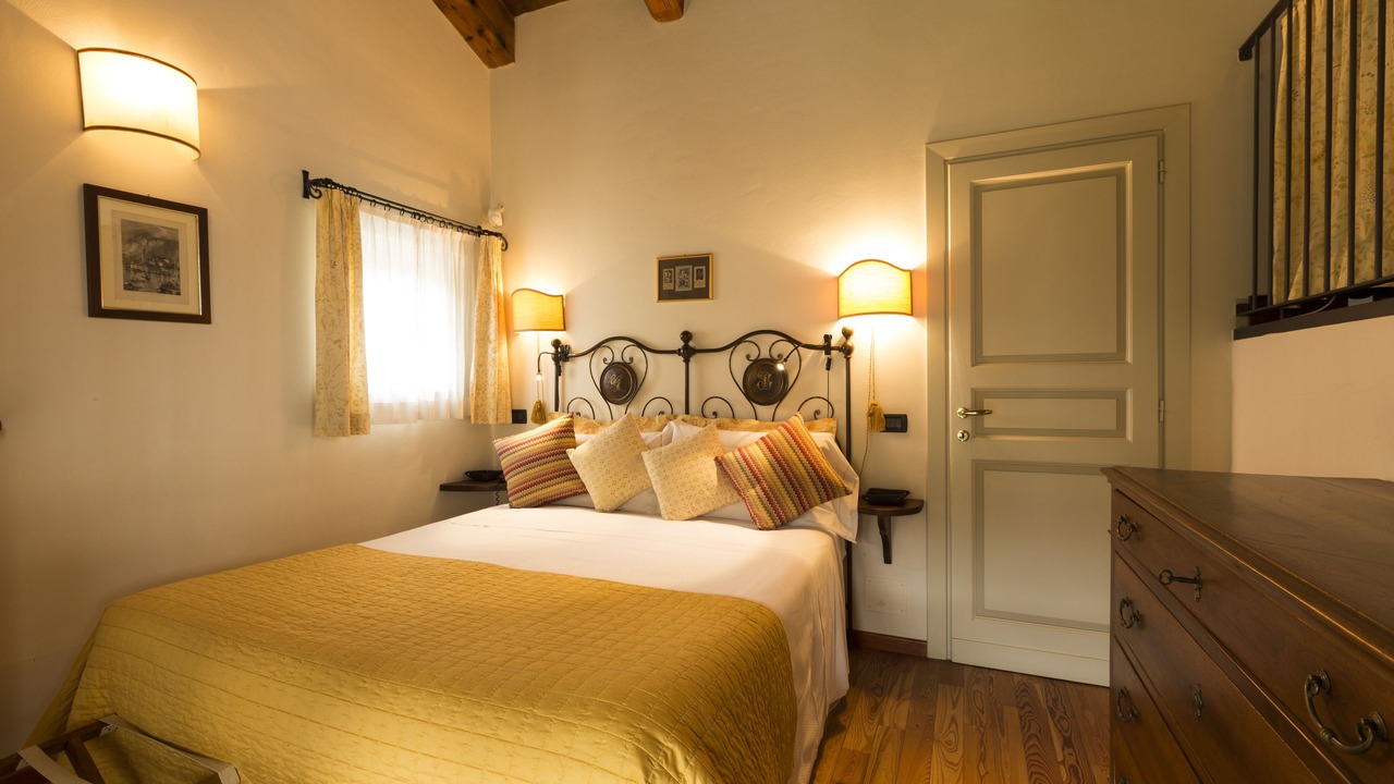 Photo of Bedroom in Alba