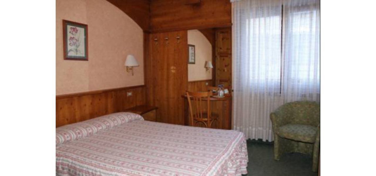 Photo of Bedroom in Courmayeur