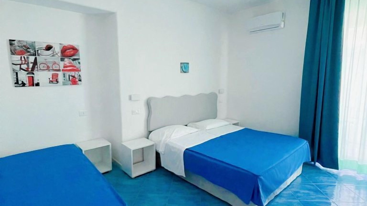 Photo of Bedroom in Forio