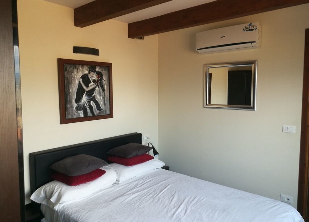 Photo of Bedroom in Sulmona
