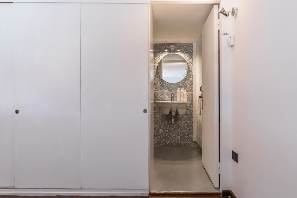 Photo of Bathroom in Mergellina