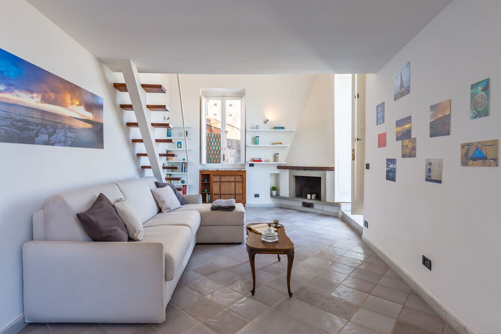 Photo of Livingroom in Mergellina