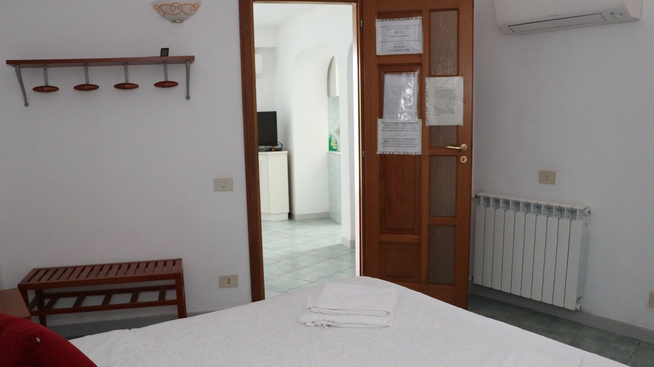 Photo of Bedroom in Le Forna