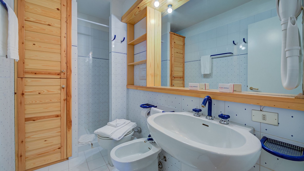 Photo of Bathroom in Grangesises