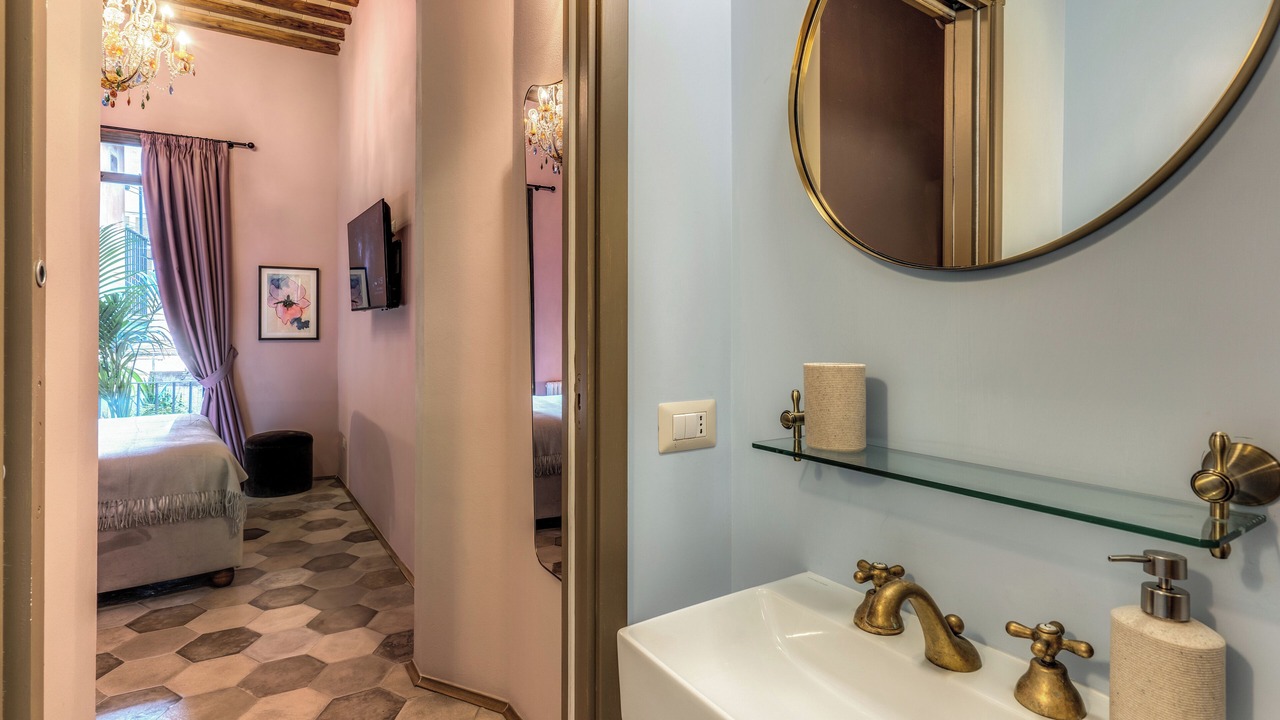 Photo of Bathroom in Rione V Ponte