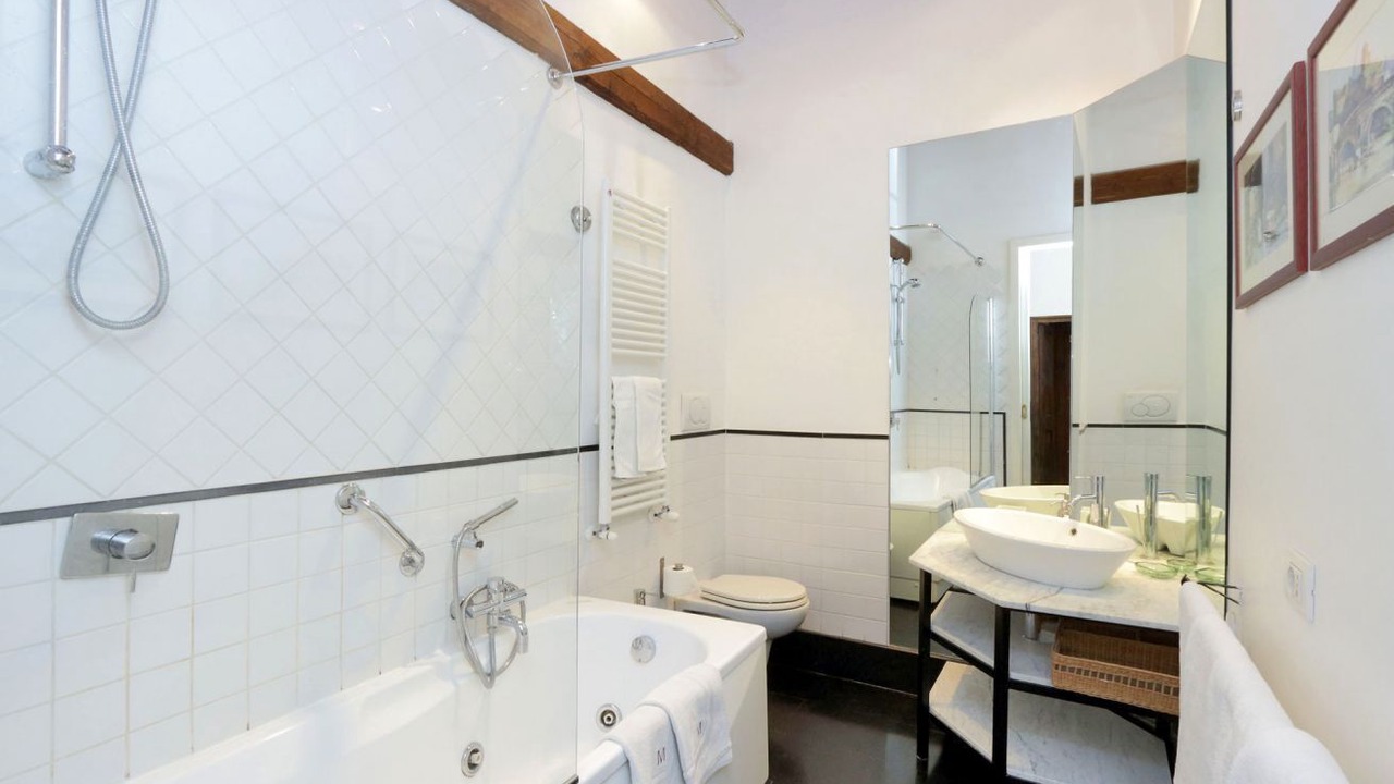 Photo of Bathroom in Rione IV Campo Marzio
