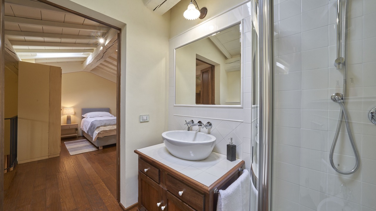 Photo of Bathroom in Montelovesco