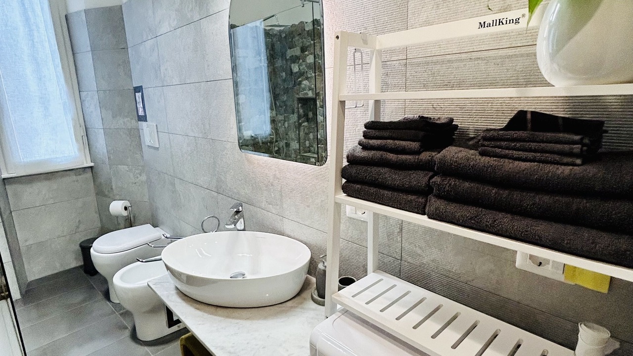 Photo of Bathroom in Rione XIV Borgo
