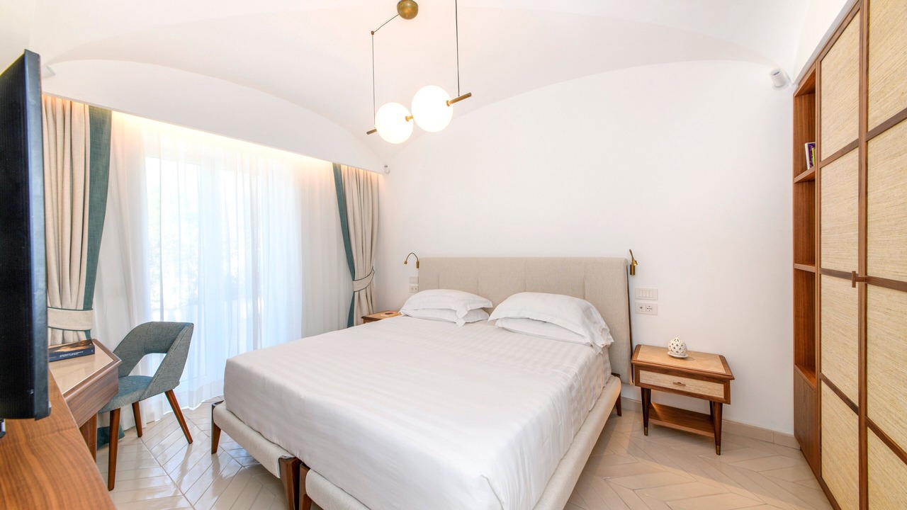 Photo of Bedroom in Forio