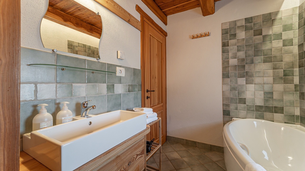 Photo of Bathroom in Marmora