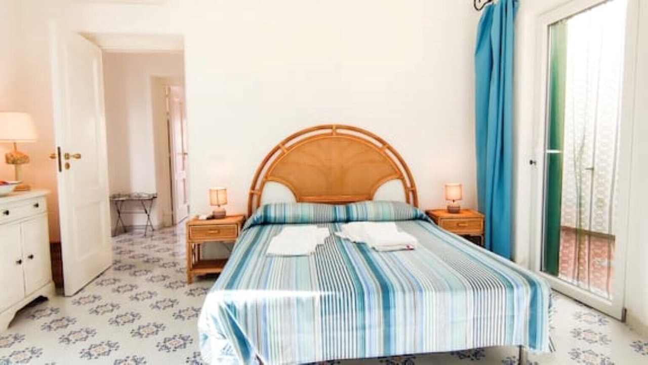 Photo of Bedroom in Forio