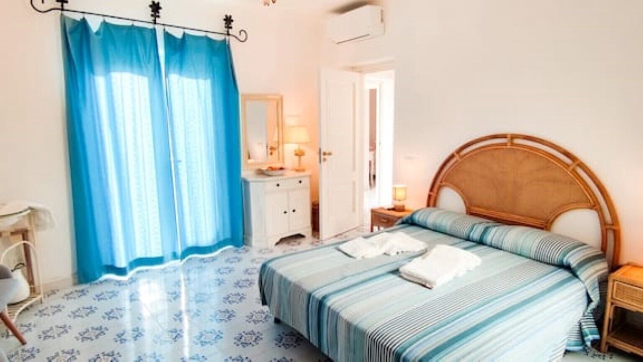 Photo of Bedroom in Forio