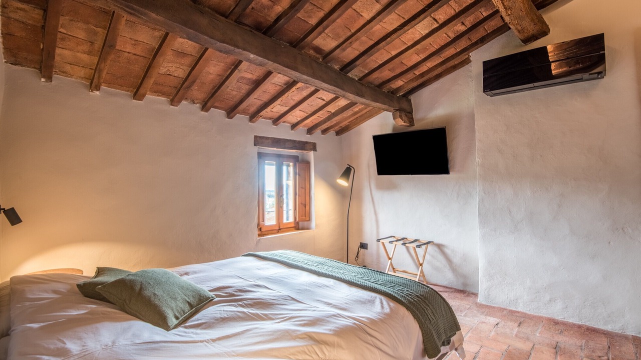 Photo of Bedroom in Montalcino