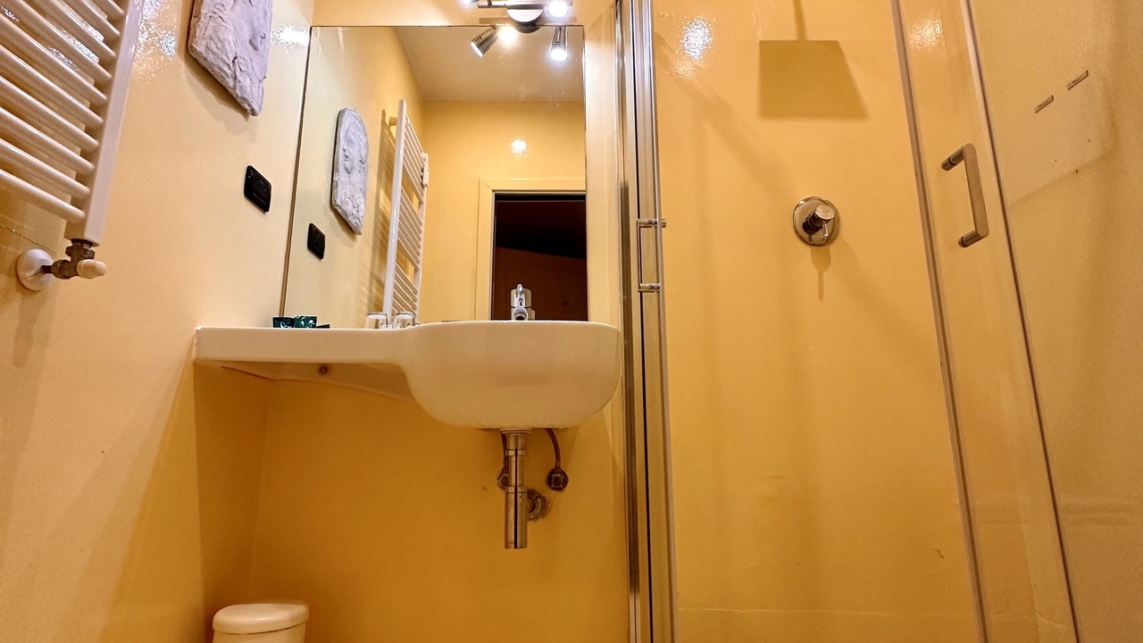 Photo of Bathroom in Rione Duomo