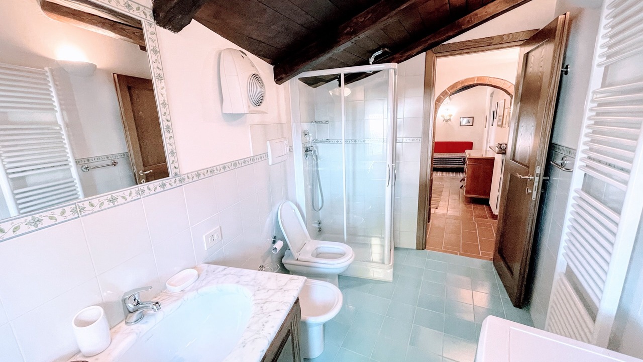 Photo of Bathroom in Strettura