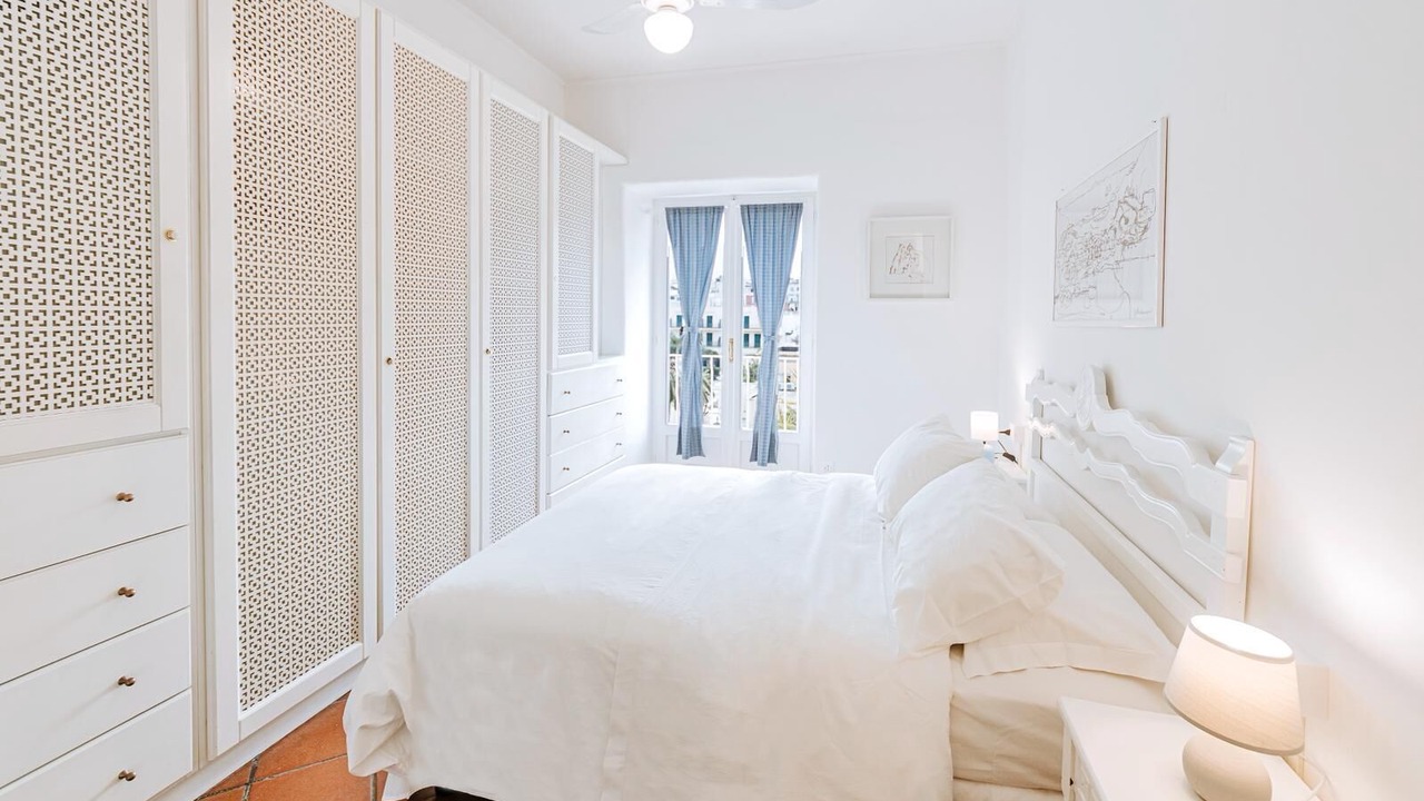 Photo of Bedroom in Forio
